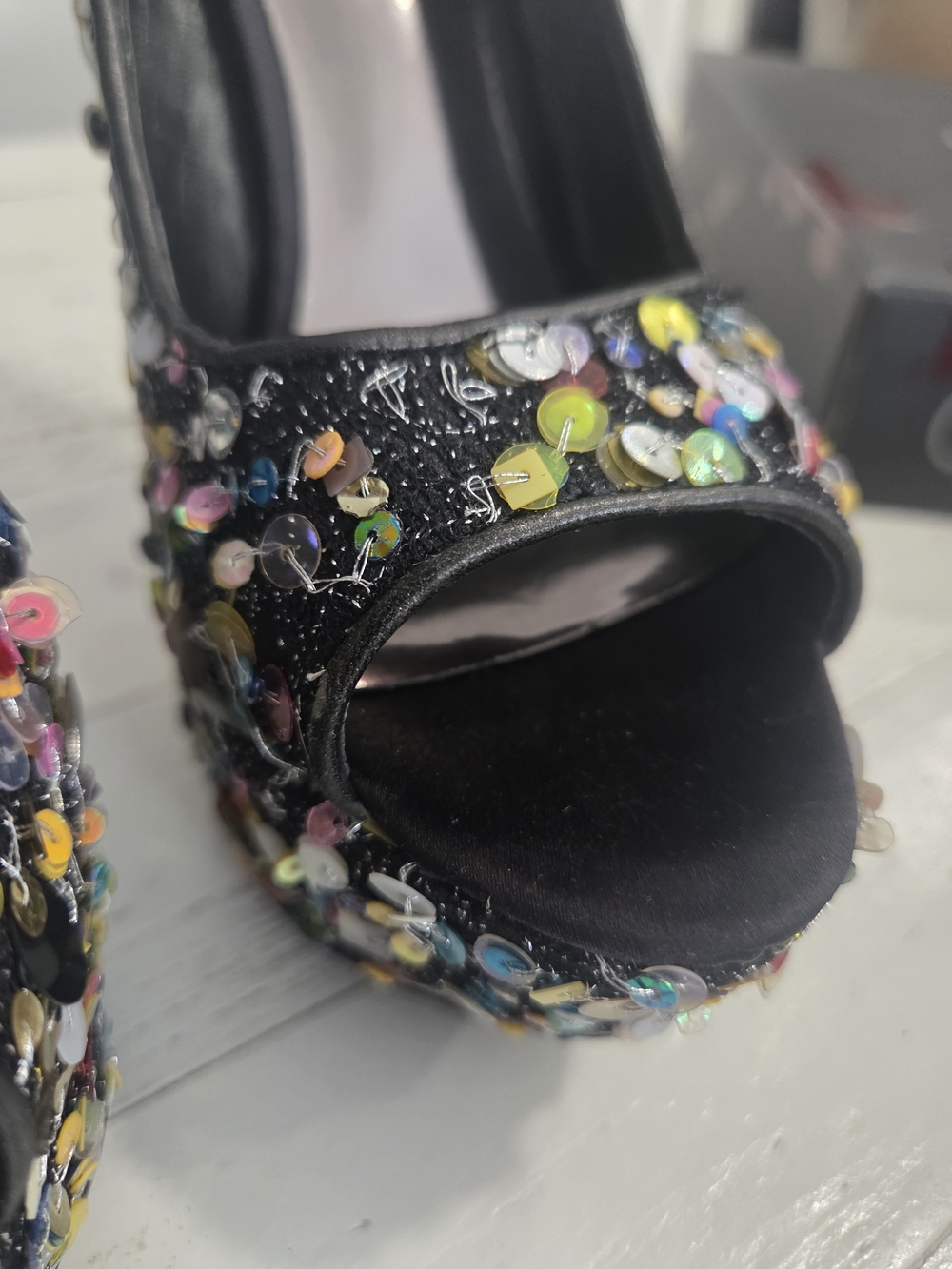 Carlos Santana black multi-colored sequin peep-toe platform heels - Picture 11 of 13